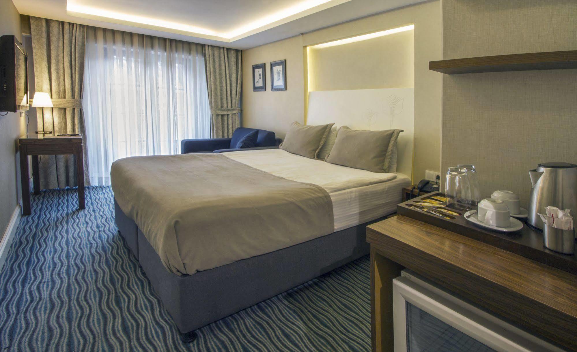 Aston Hotel Taksim Istambul Exterior foto